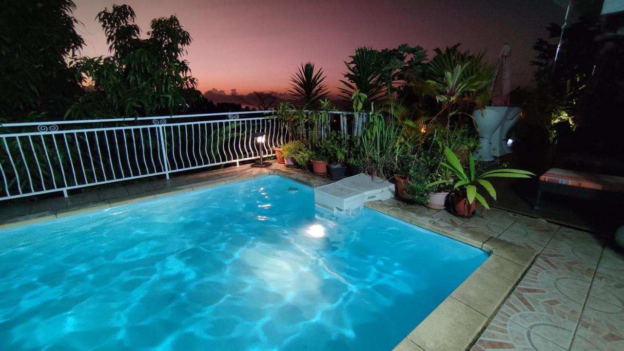Manava Tahara'A Home Stay Mahina Exterior foto